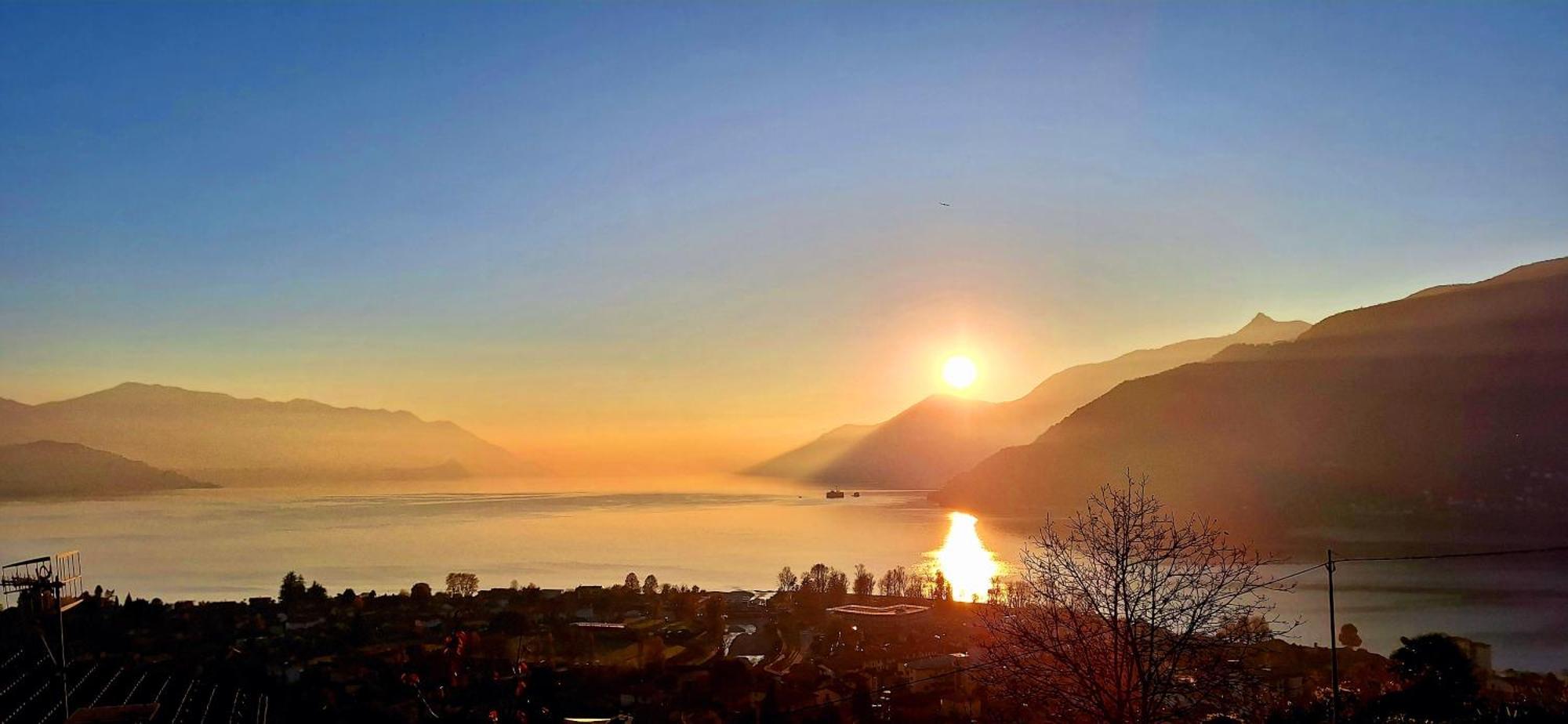 Sole & Lago-Lake Maccagno Eksteriør bilde